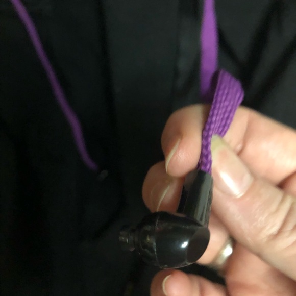 COPY - Extremely Rare! Old Navy Headphone Hoodie- 544 $35 or $30 w/offer - Picture 4 of 6